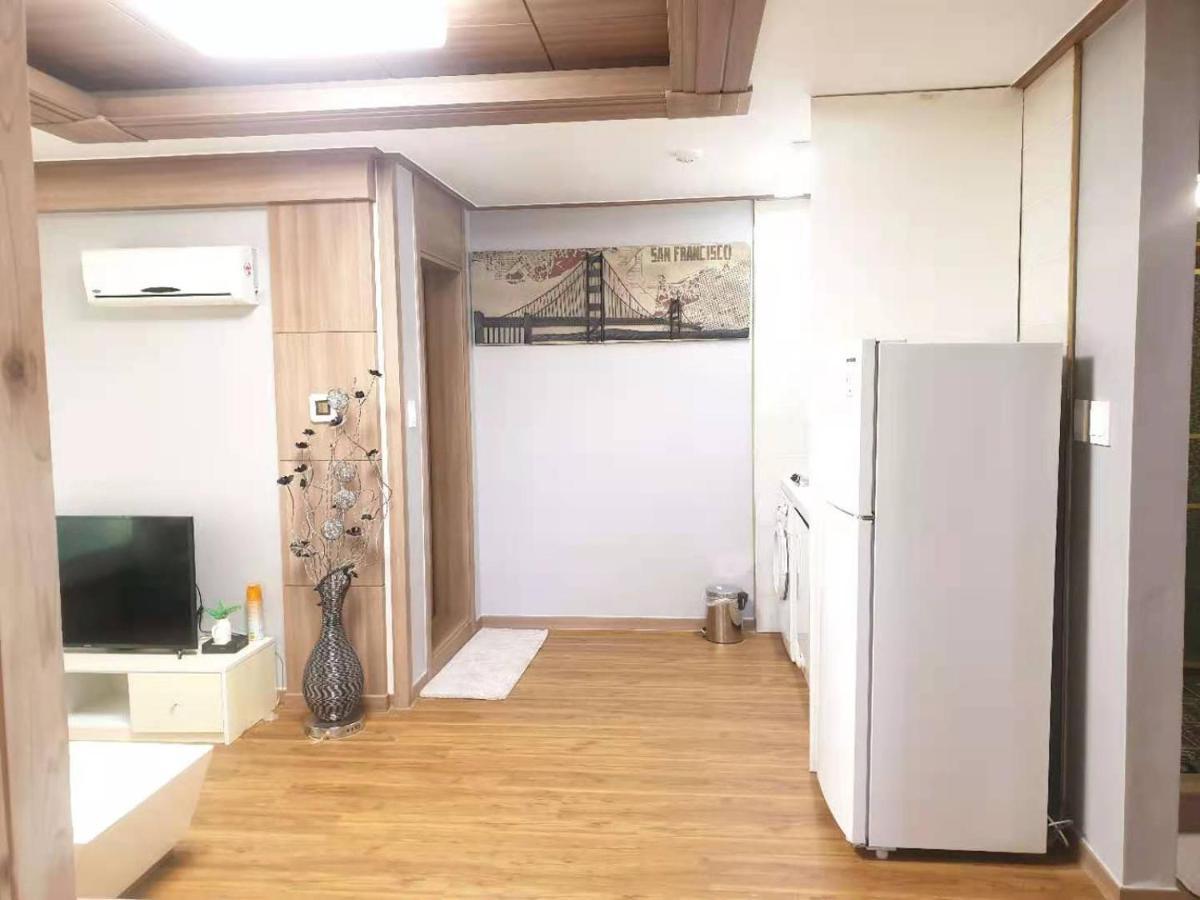 Hy Choi Hostel Seogwipo Exteriör bild