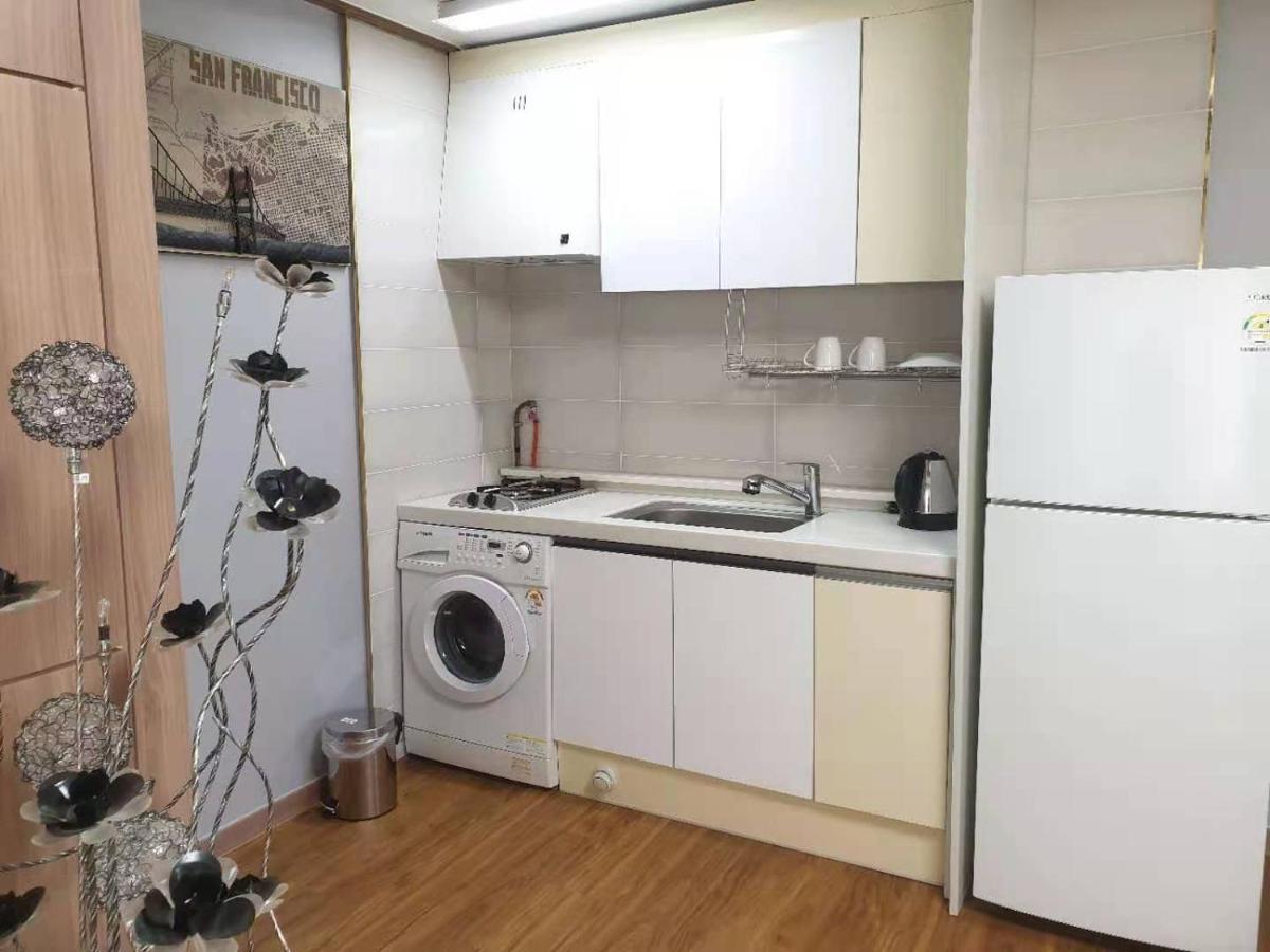 Hy Choi Hostel Seogwipo Exteriör bild
