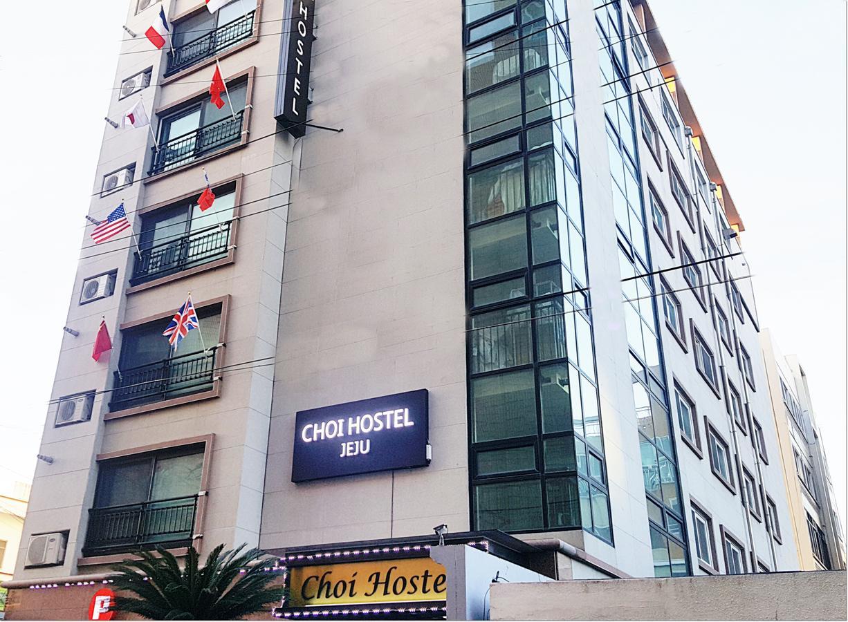 Hy Choi Hostel Seogwipo Exteriör bild